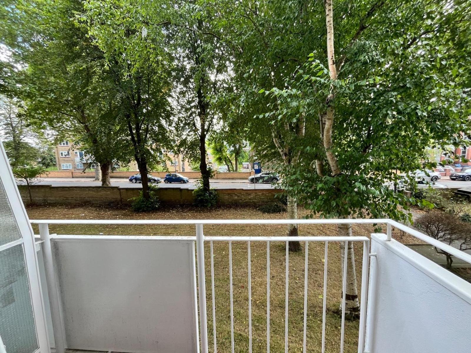 Beautiful 2 Bedroom & Balcony Flat In Central London Eksteriør bilde